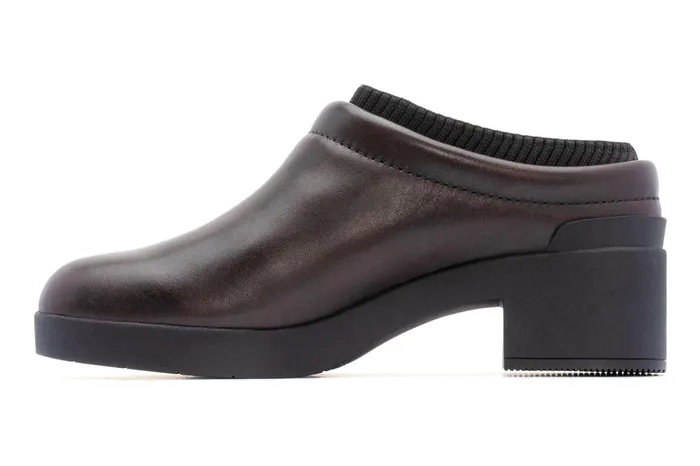 ABEO Footwear Capital Clog Burgundy Women Clogs ABEO Footwear Capital Clog Burgundy Women Clogs