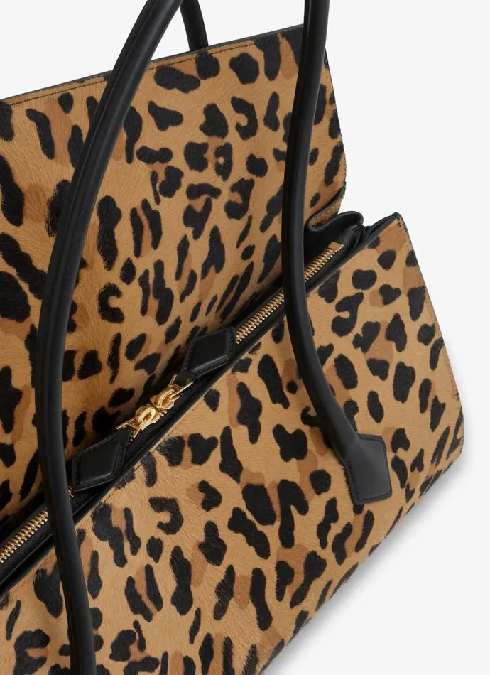 Alaa CrossBody Bags LE TECKEL FLAP TOTE BAG IN LEOPARD HAIRCALF Brown 8211 Women