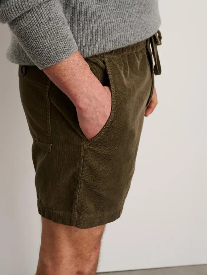 Alex Mill Shorts Pull On Short In Fine Wale Corduroy Military Olive 8211 Men