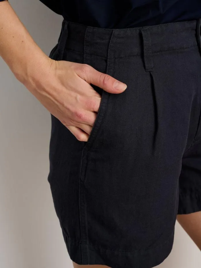 Alex Mill Suiting Pleated Shorts In Twill Washed Black 8211 Women