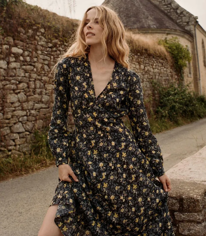 DEN Charleston Dress Noir Winding Blossoms Women Dresses DEN Charleston Dress Noir Winding Blossoms Women Dresses