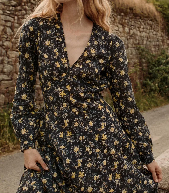 DEN Charleston Dress Noir Winding Blossoms Women Dresses DEN Charleston Dress Noir Winding Blossoms Women Dresses