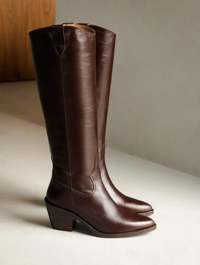 Dolores Irish Coffee Women Bobbies Knee High Boots