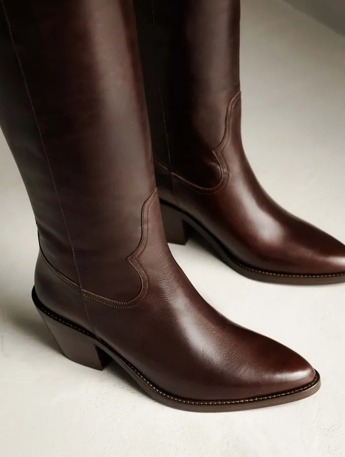 Dolores Irish Coffee Women Bobbies Knee High Boots