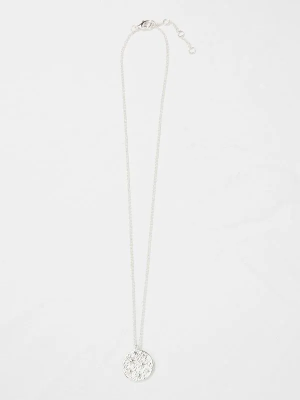 Fat Face Jewellery Women Silver Tone Flower Embossed Pendant Necklace