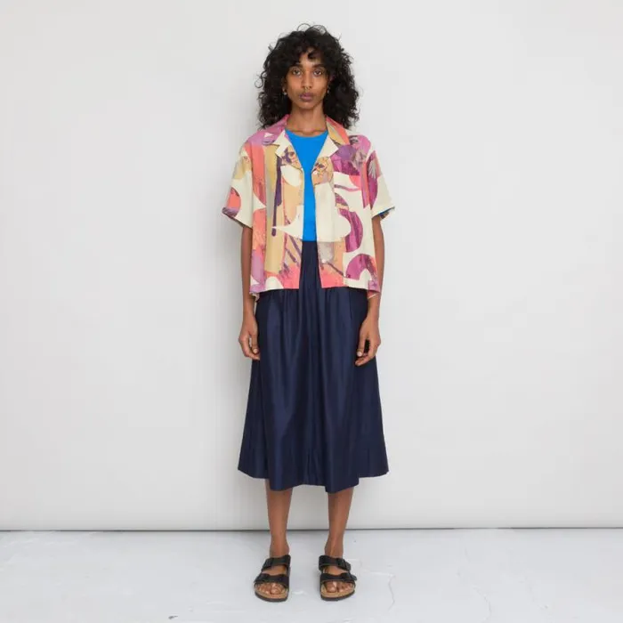 Folk Clothing Shirting Short Sleeve Soft Collar Shirt 8211 Cutout Print Coral Multi 8211 Womens