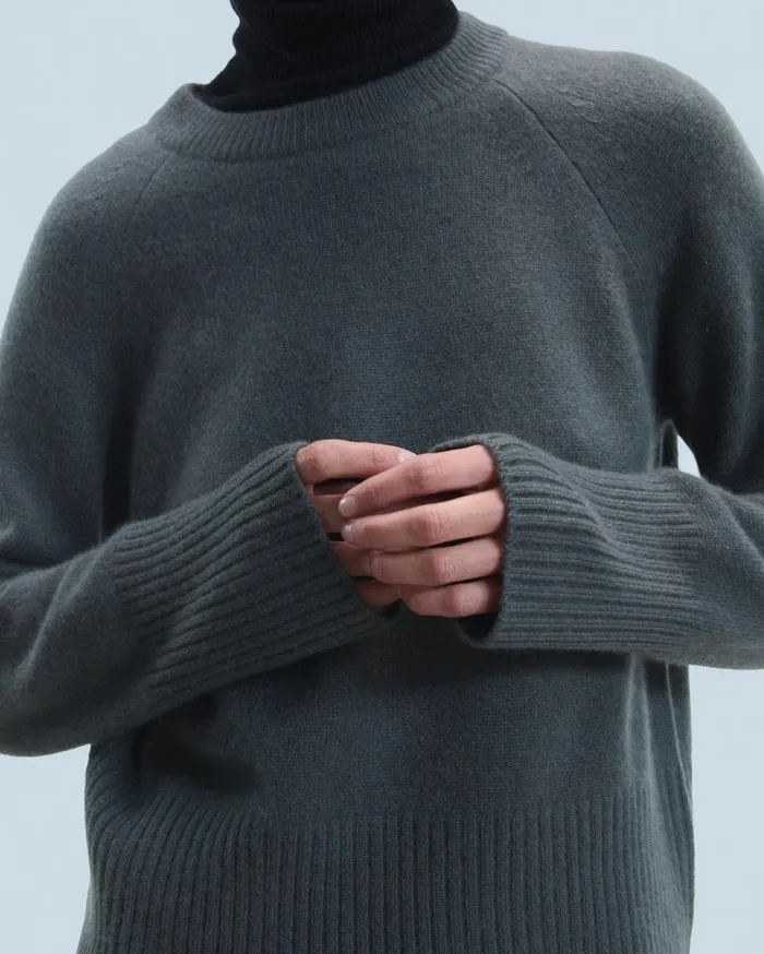 From Future Cashmere Sweaters Women Crewneck Sweater Lava Grey