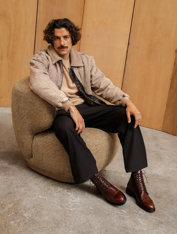 Harper Coffee Liqueur Men Bobbies Boots