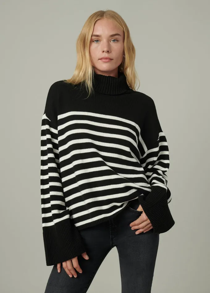 Joe8217s Jeans THE PENELOPE STRIPE SWEATER Black White Stripe Women Sweaters