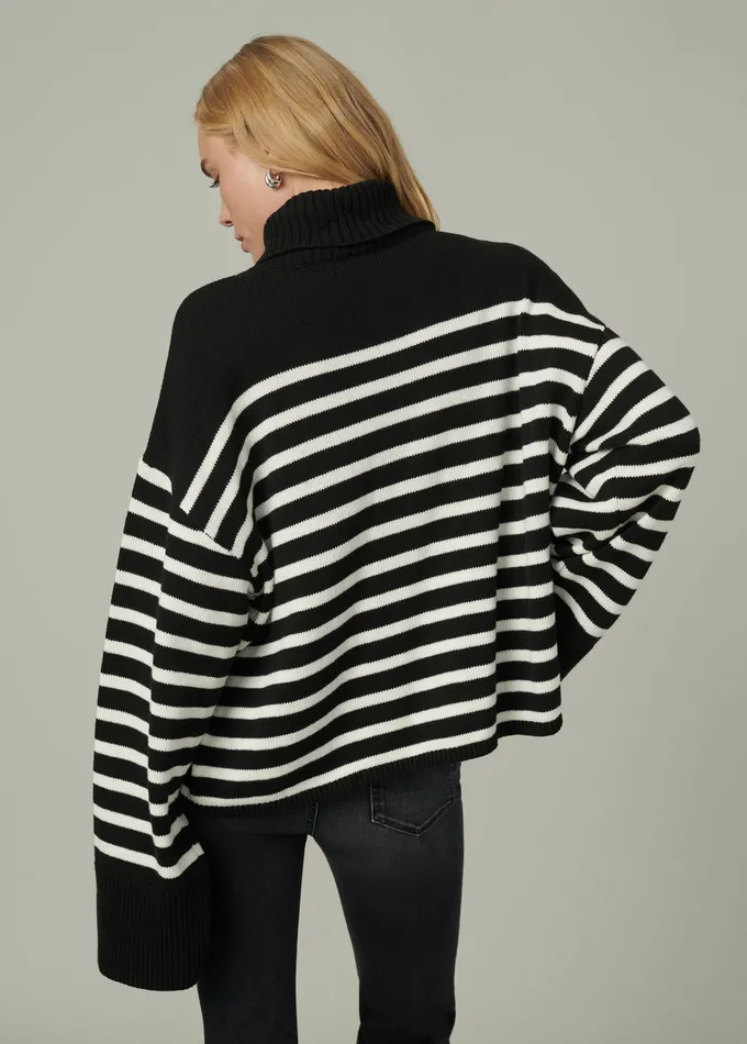 Joe8217s Jeans THE PENELOPE STRIPE SWEATER Black White Stripe Women Sweaters