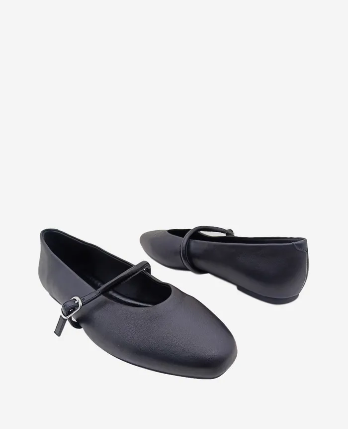 Kenneth Cole Flats and Loafers Women Magnolia Leather Ballet Flat Black Kenneth Cole Flats and Loafers Women Magnolia Leather Ballet Flat Black
