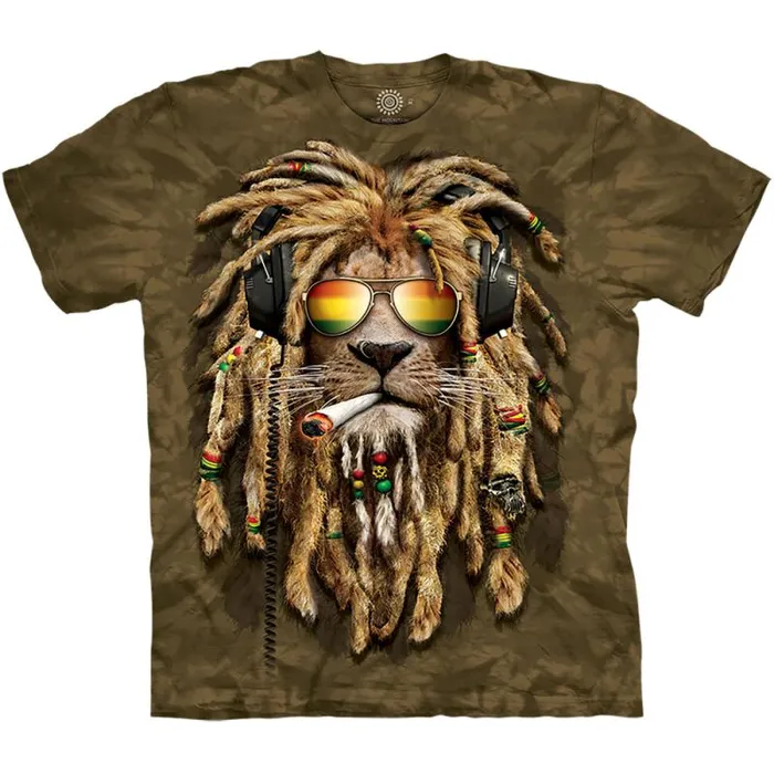 Liquid Blue TShirt Men Family Of Cheetahs Classic Cotton TShirt