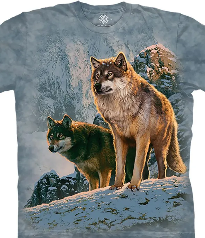 Liquid Blue TShirt Men Wolf Couple Sunset Classic Cotton TShirt