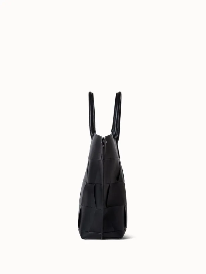 Medium Ai Messenger Bag In Braided Leather Trapezoids Black Women Akris Tote Bags