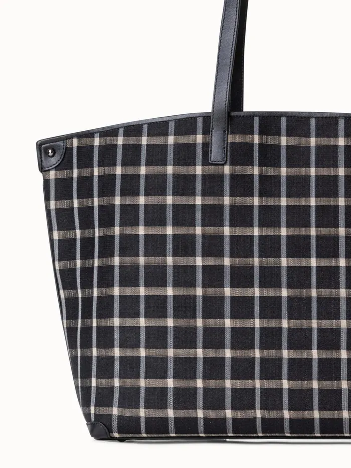 Medium Ai Shoulder Bag In Checked Horsehair Fabric Blackcream Women Akris Shoulder Bags