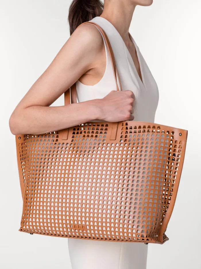 Medium Ai Shoulder Bag In Trapezoid Lasercut Cuoio Women Akris Shoulder Bags