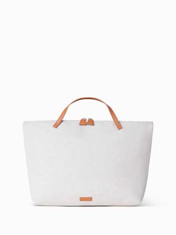 Medium Ai Shoulder Bag In Trapezoid Lasercut Cuoio Women Akris Shoulder Bags