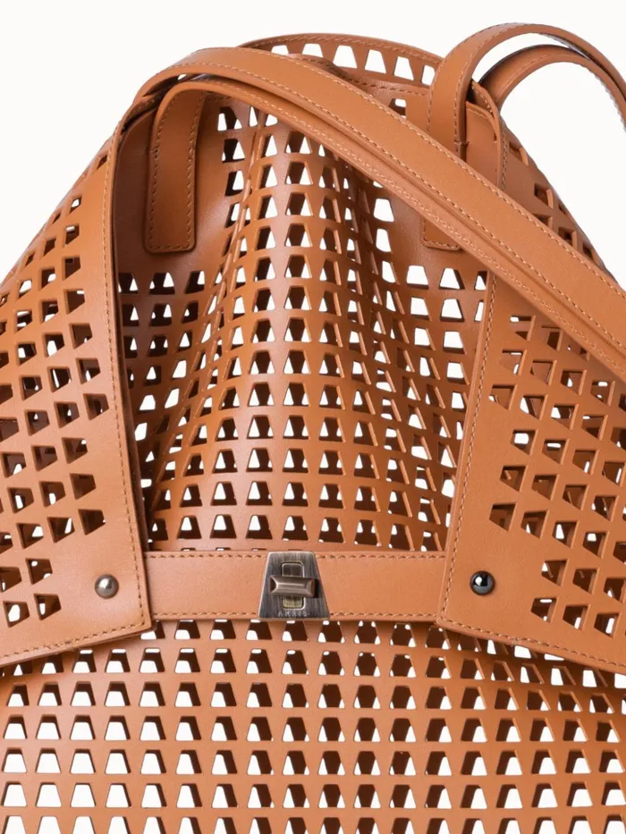Medium Ai Shoulder Bag In Trapezoid Lasercut Cuoio Women Akris Shoulder Bags