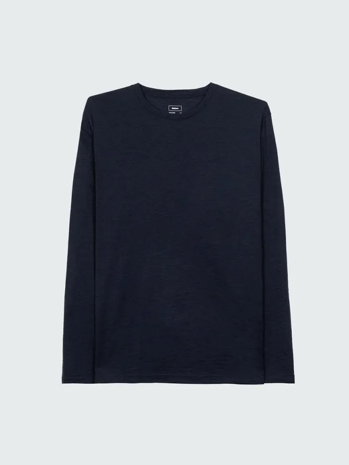 Men Seeker Merino Long Sleeve TShirt Navy Finisterre Base Layers and Underwear Men Seeker Merino Long Sleeve TShirt Navy Finisterre Base Layers and Underwear