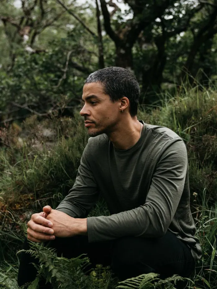 Men Seeker Merino Long Sleeve TShirt Olive Finisterre Base Layers and Underwear Men Seeker Merino Long Sleeve TShirt Olive Finisterre Base Layers and Underwear