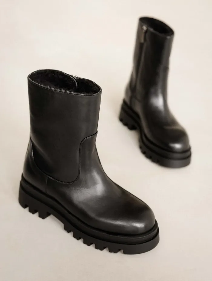 Molly Intense Black Women Bobbies Ankle Boots Molly Intense Black Women Bobbies Ankle Boots