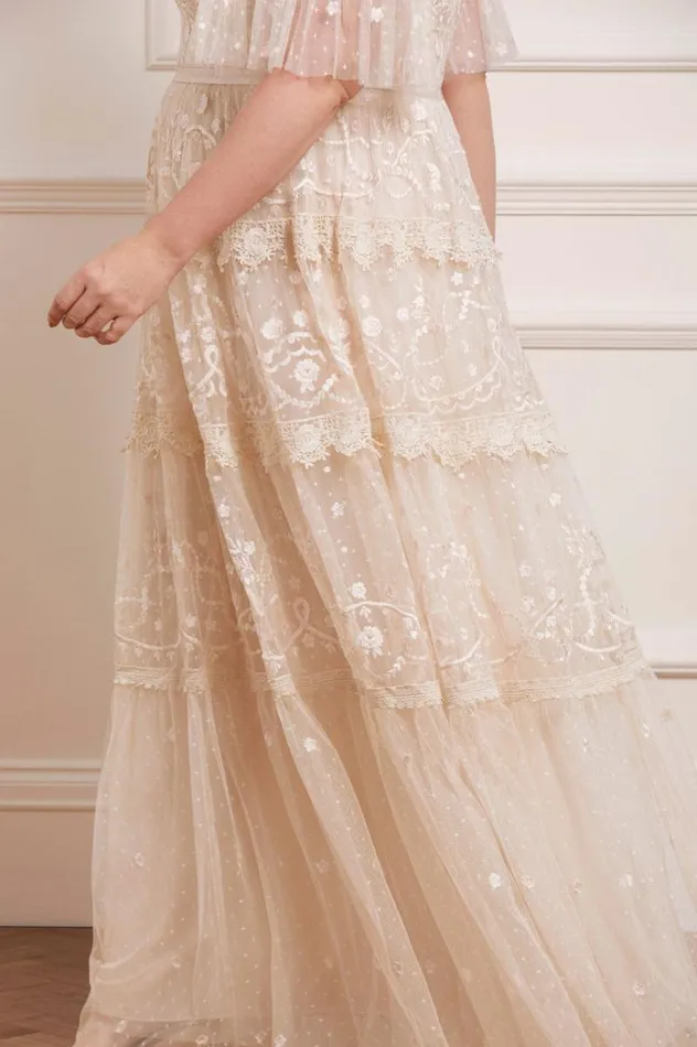Needle and Thread Dresses Midsummer Lace Round Neck Gown Champagne 8211 Women