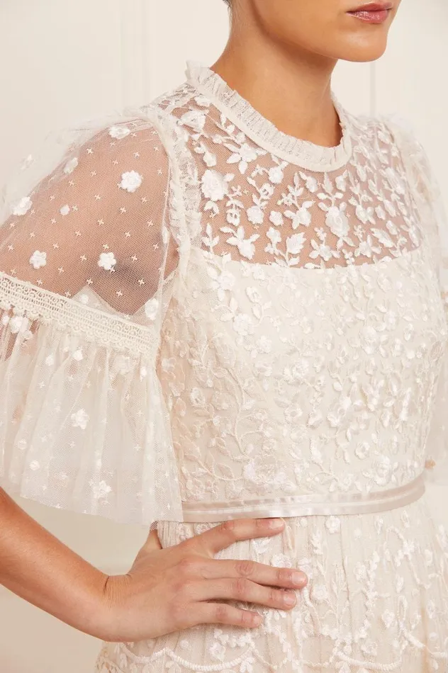 Needle and Thread Dresses Midsummer Lace Round Neck Gown Champagne 8211 Women