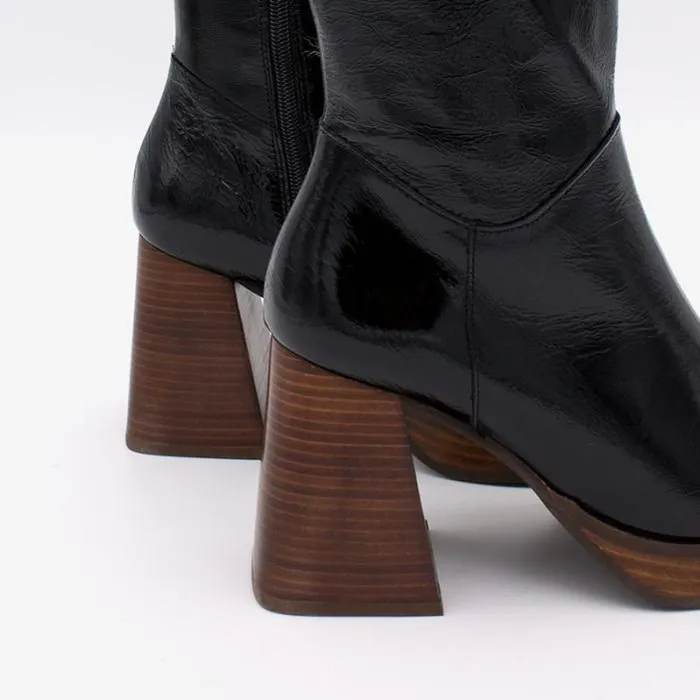 ngel Alarcn Boots And Booties Woman OLAMA 8211 Comfortable Shiny Leather Boots With Chunky Heels And Platform