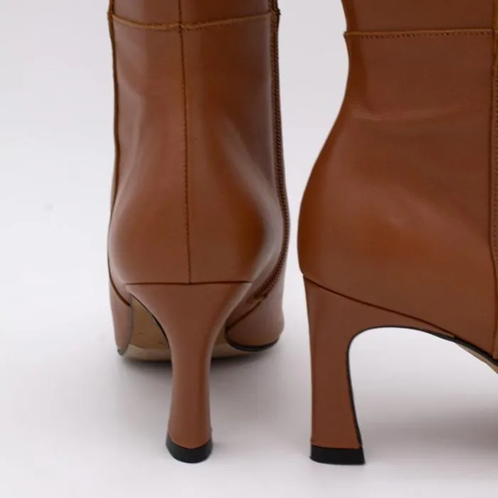 ngel Alarcn Boots Woman HATA 8211 Leather Pointedtoe Heeled Boots