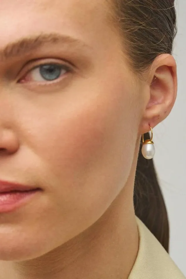Oroton Earrings Bonnie Tear Drop Bead Earrings Goldpearl 8211 Jewellery