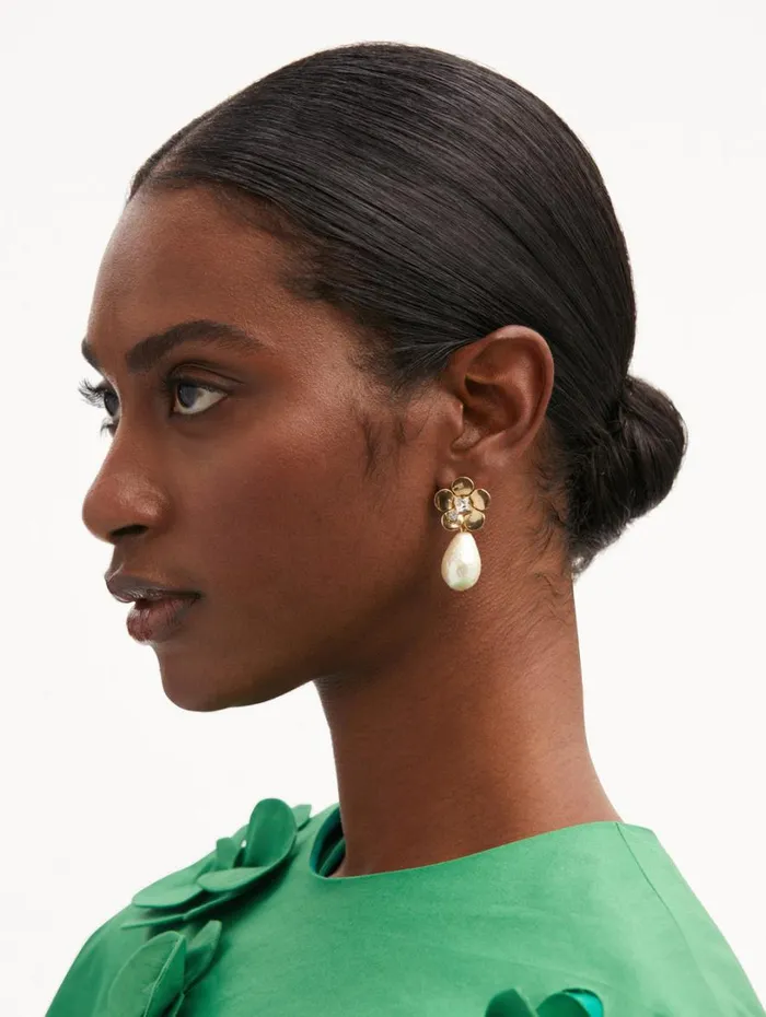 Oscar De La Renta Flower Pearl Drop Earrings Pearl Women Earrings