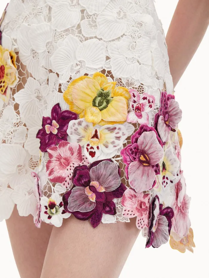 Oscar De La Renta Orchid Embroidered Guipure Shorts White Women Pants and Skirts Oscar De La Renta Orchid Embroidered Guipure Shorts White Women Pants and Skirts