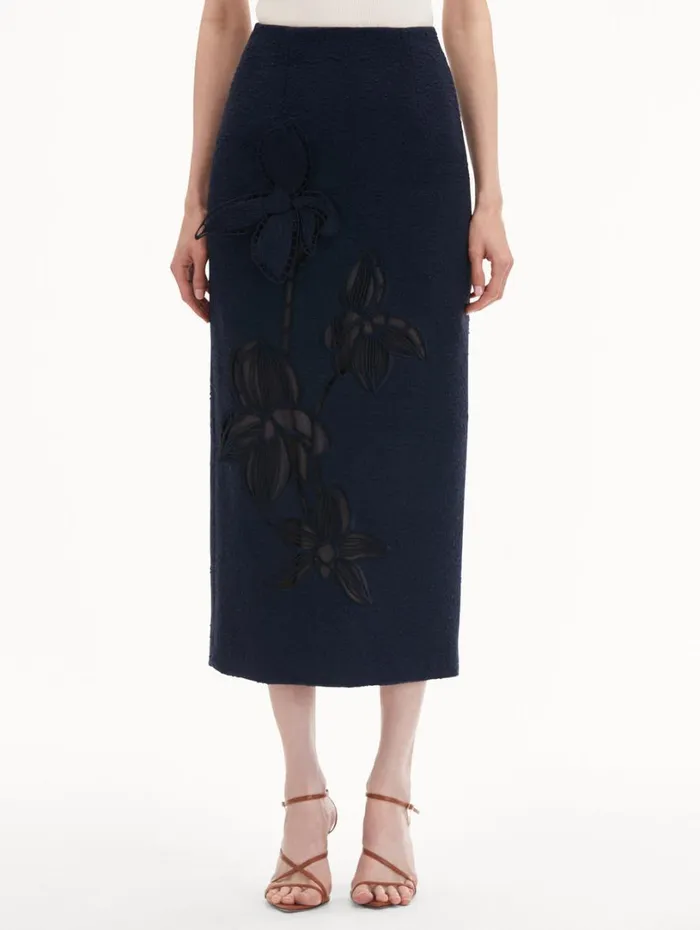 Oscar De La Renta Orchid Embroidered Tweed Skirt Navy Women Pants and Skirts Oscar De La Renta Orchid Embroidered Tweed Skirt Navy Women Pants and Skirts