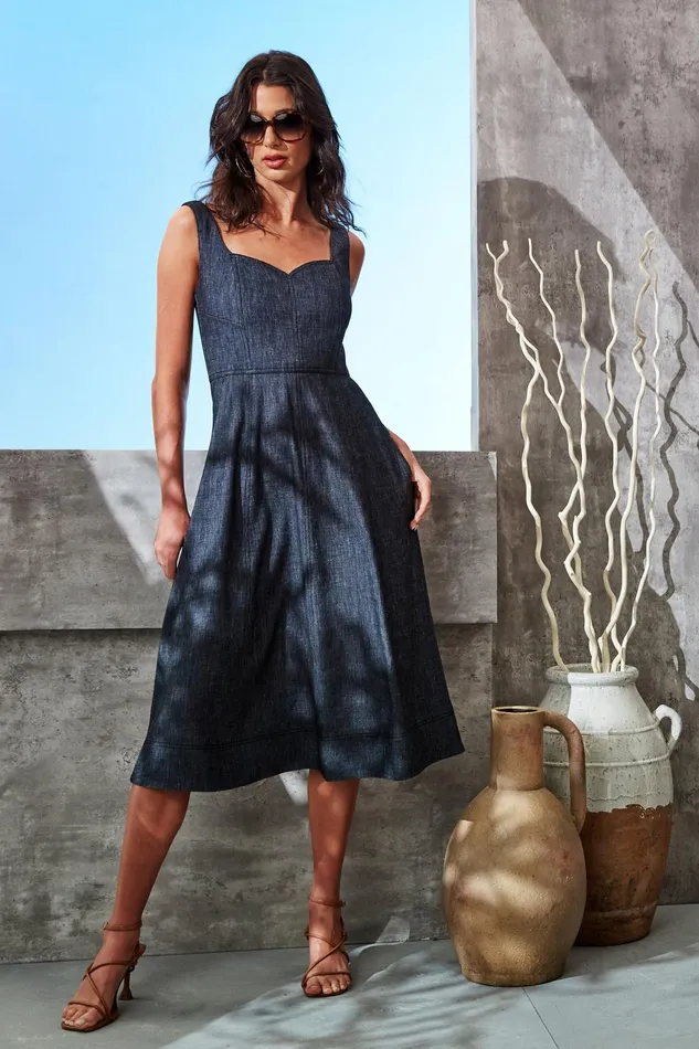 Outlet 8211 Women Dresses and Jumpsuits Elie Tahari Linen Fit and Flare Contour Dress Denim