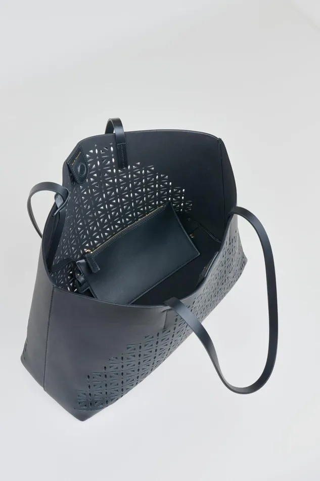 Outlet 8211 Women Handbags Elie Tahari Nappa Leather Lasercut Tote Black