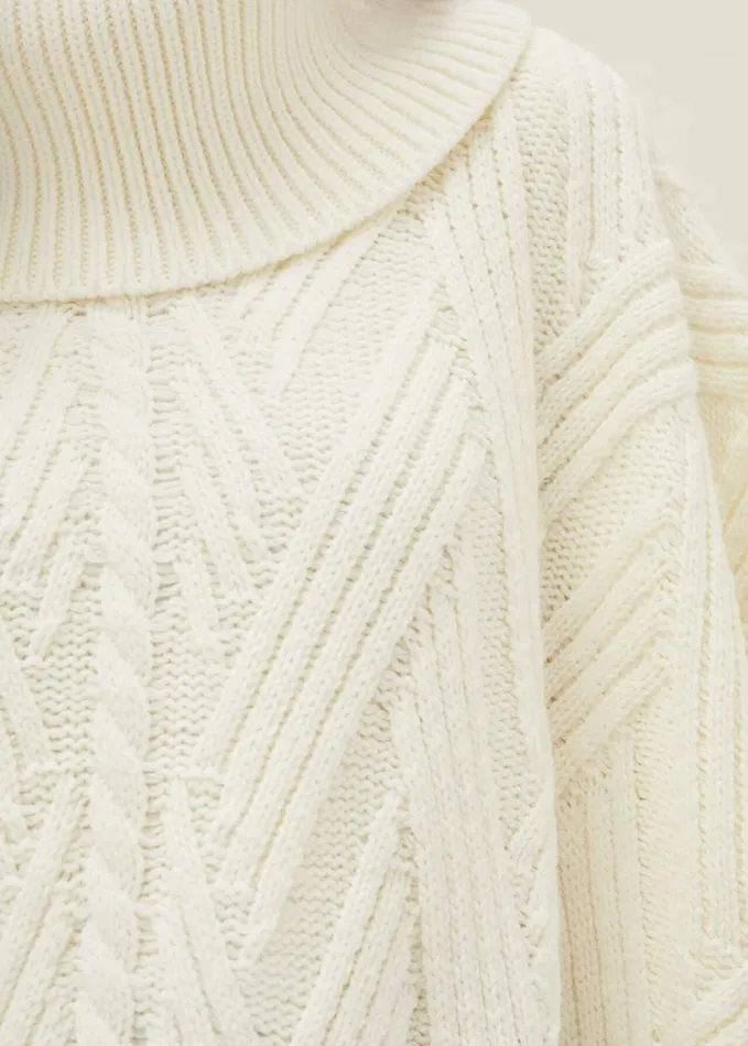 Phase Eight Melly Cable Knit Cape Winter White Women Scarves