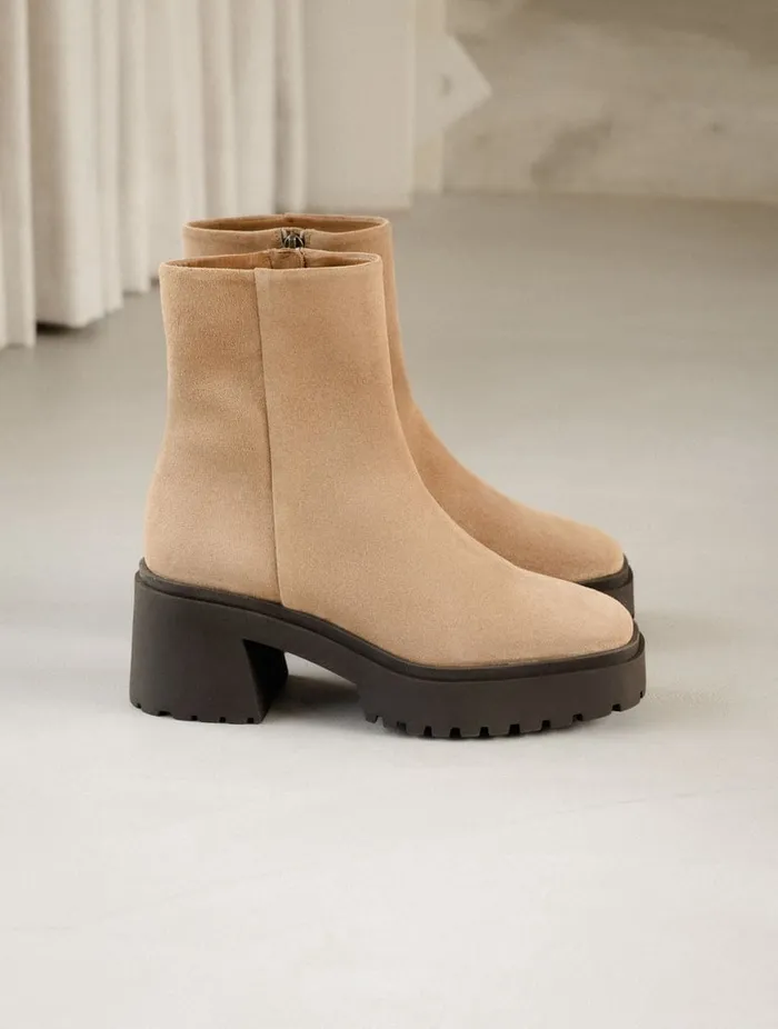 Sadie Antelope Women Bobbies Ankle Boots Sadie Antelope Women Bobbies Ankle Boots