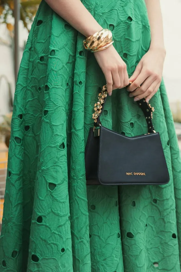 Shoulder Bags Mac Duggal Women Gold Floral Small Black Nappa Leather Shoulder Bag Black