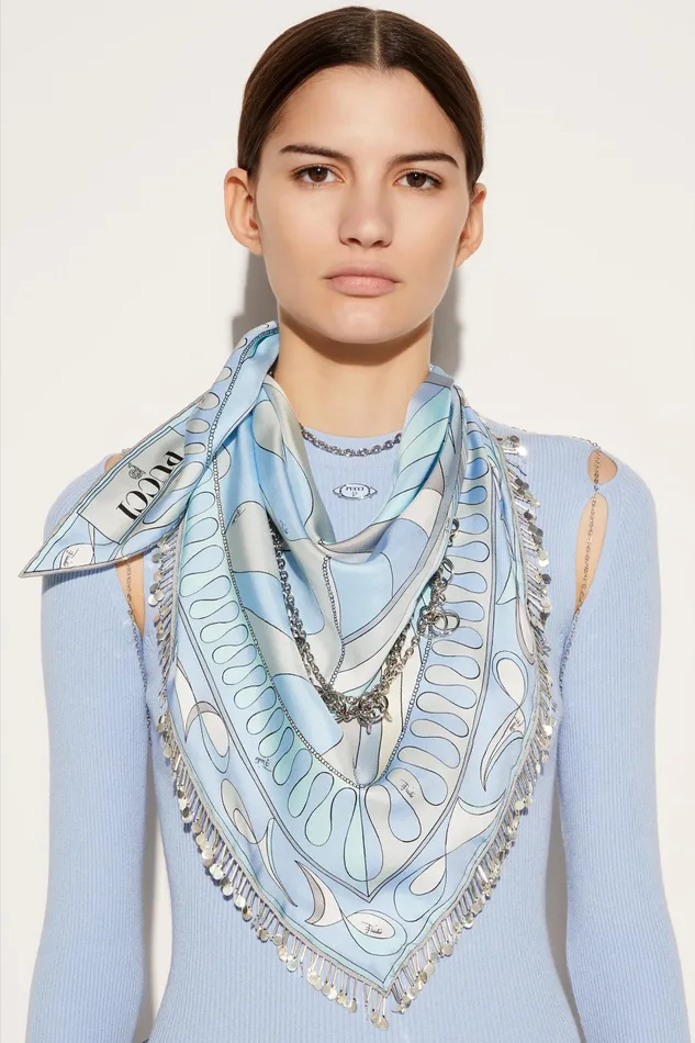 Silks Women PUCCI Leocorno And PesciPrint ChainEmbellished Scarf