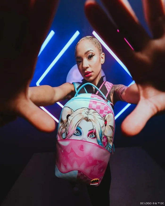 SPRAYGROUND Backpacks HARLEY QUINN BUBBLE GUM SHARK 8211 Universal SPRAYGROUND Backpacks HARLEY QUINN BUBBLE GUM SHARK 8211 Universal