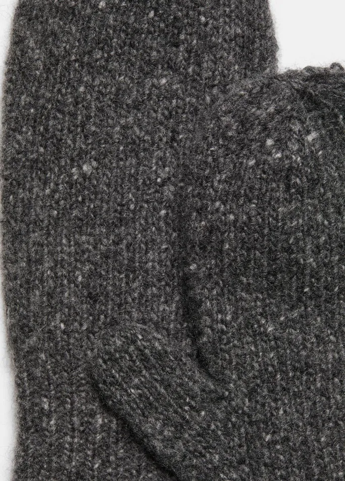Vince Scarves Hats and Gloves Women Cashmere Donegal Mitten Charcoal