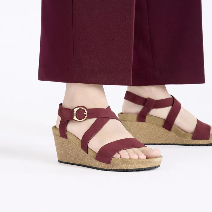 Women Birkenstock MultiStrap Sibyl RingBuckle Zinfandel