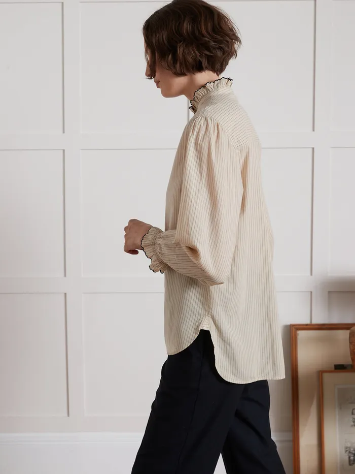 Women Cyrillus Clothing Stripe Shirt With Frilly Neckline Rayure Noirebeige