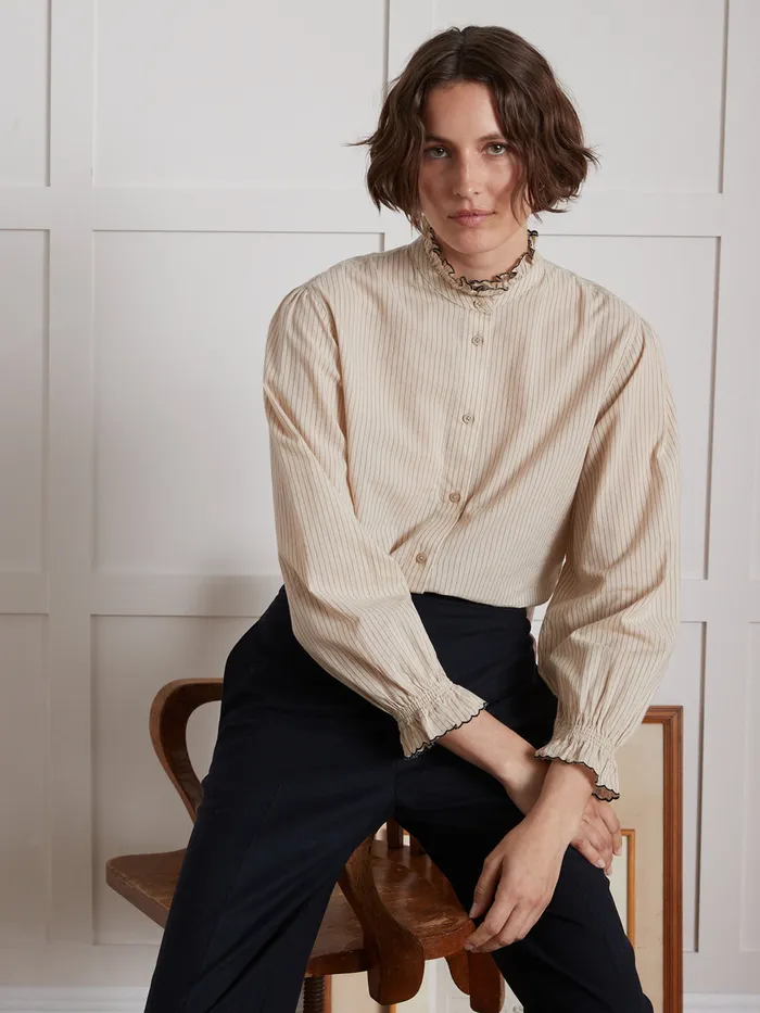 Women Cyrillus Clothing Stripe Shirt With Frilly Neckline Rayure Noirebeige