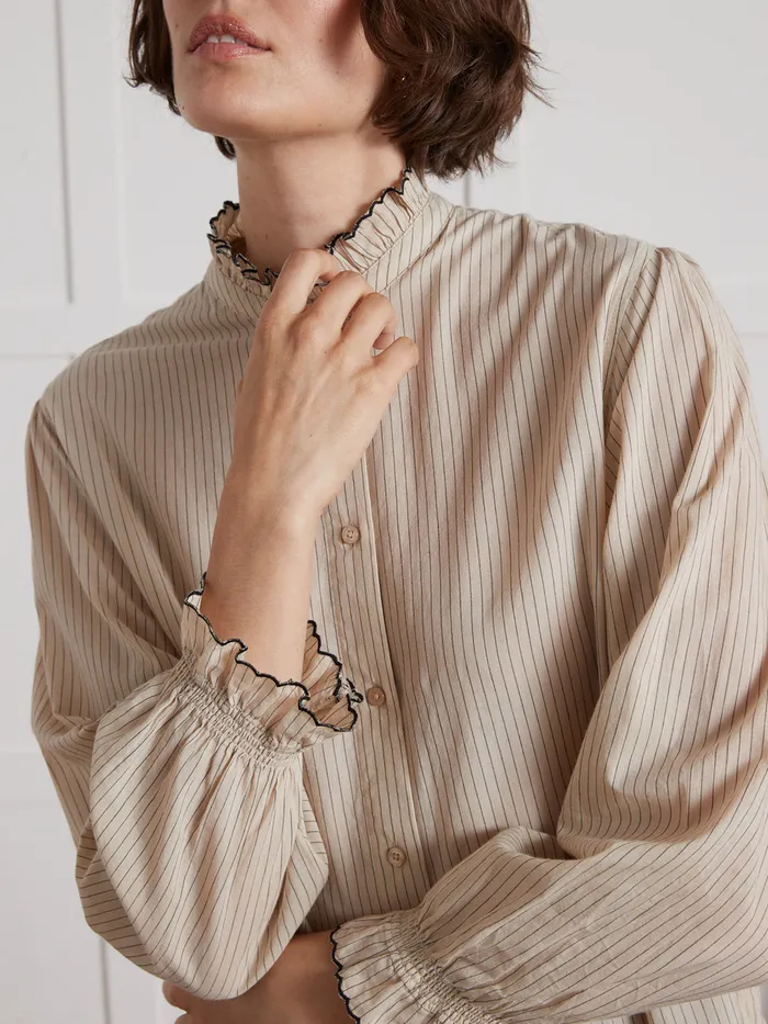 Women Cyrillus Clothing Stripe Shirt With Frilly Neckline Rayure Noirebeige