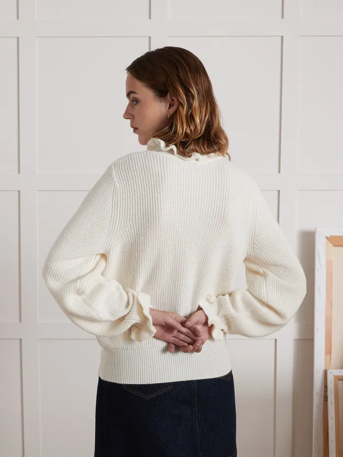 Women Cyrillus Clothing Sweater With Ruffled Neckline Ecru
