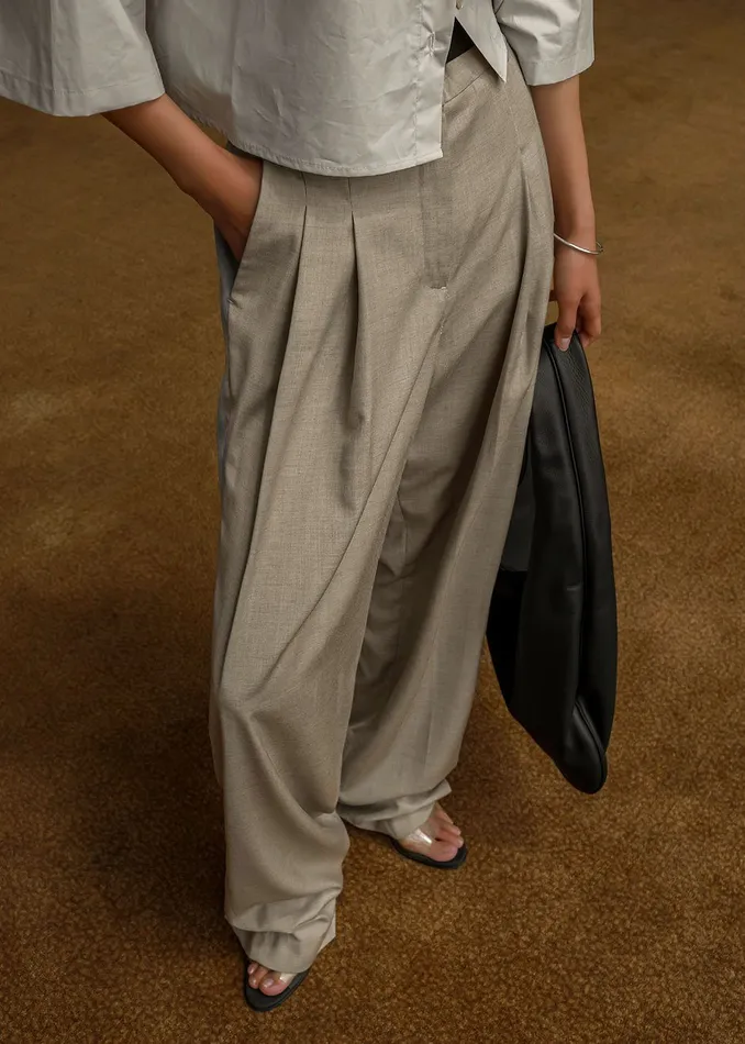 Women Gelso Pleated Trousers 8211 Light Taupe Melange The Frankie Shop Bottoms
