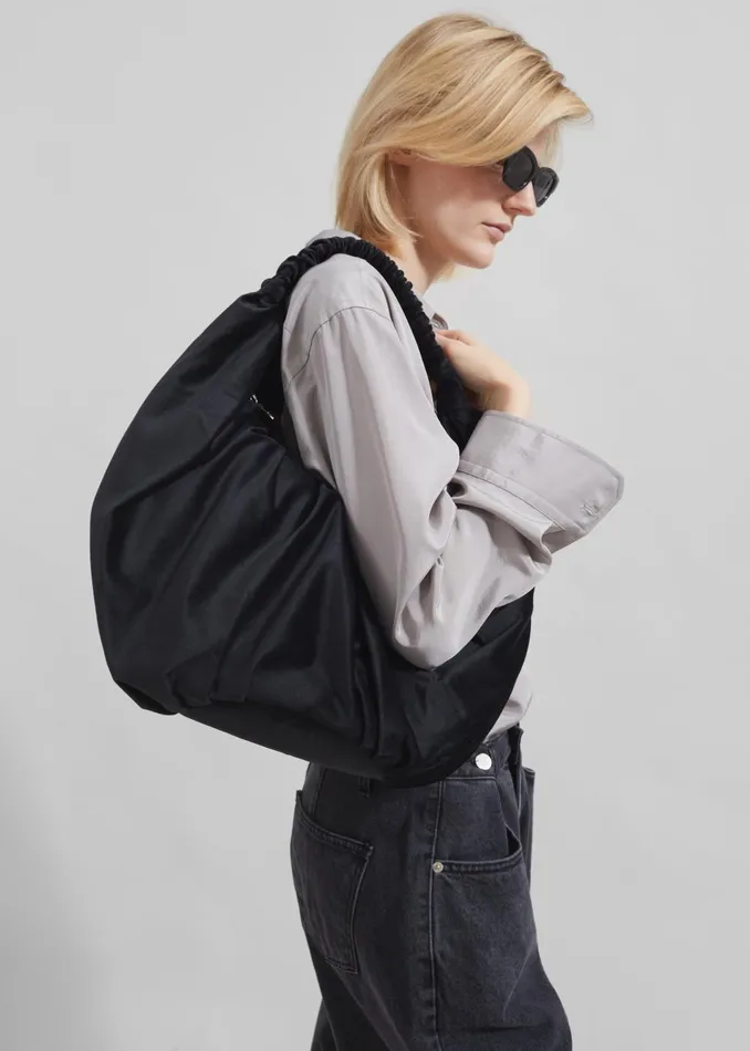 Women Jw Anderson Ruffle Shopper 8211 Black The Frankie Shop