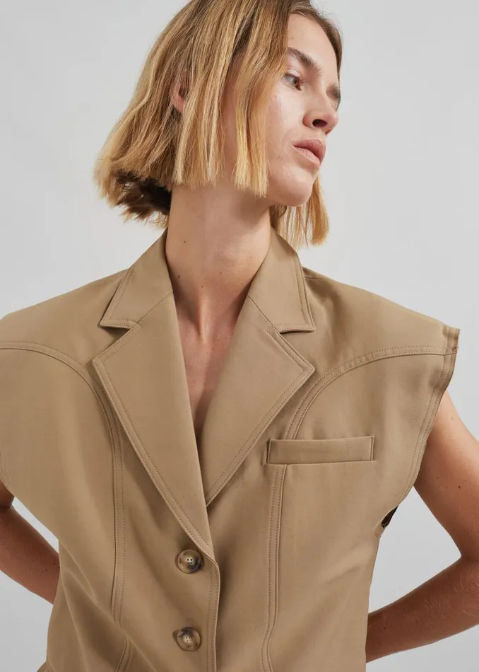 Women Lucerne Vest 8211 Beige The Frankie Shop Outerwear