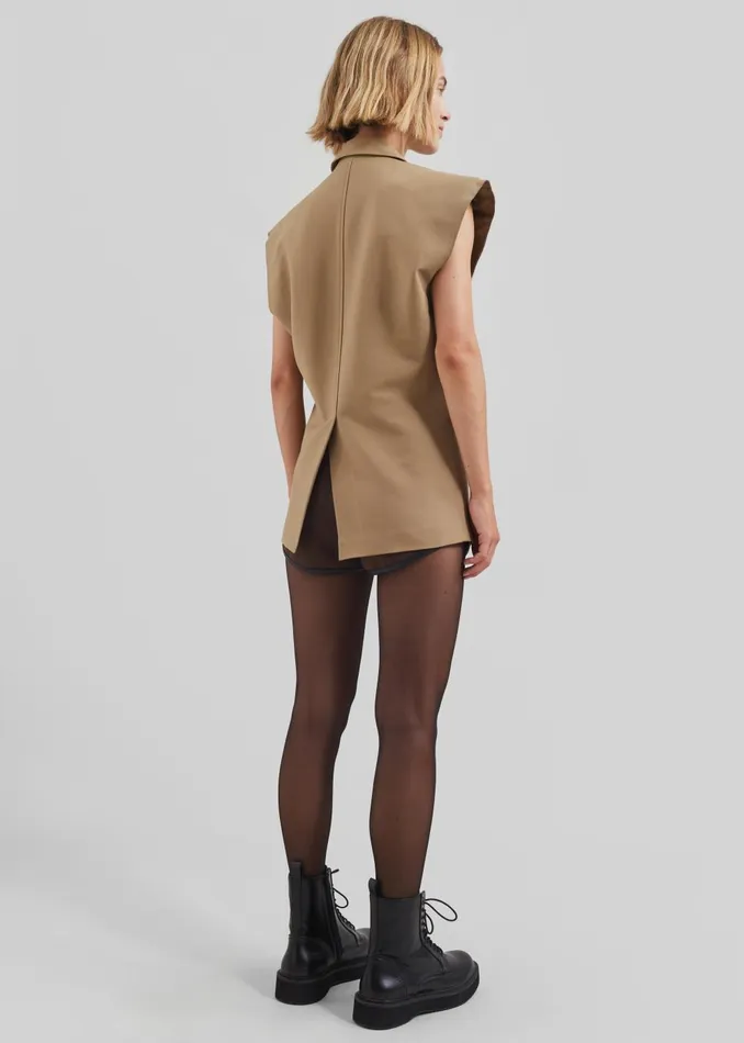 Women Lucerne Vest 8211 Beige The Frankie Shop Outerwear
